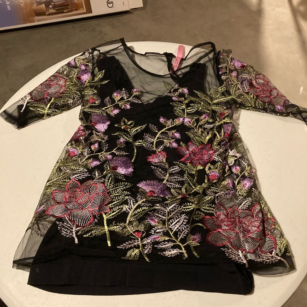 Magic Top size S in great condition